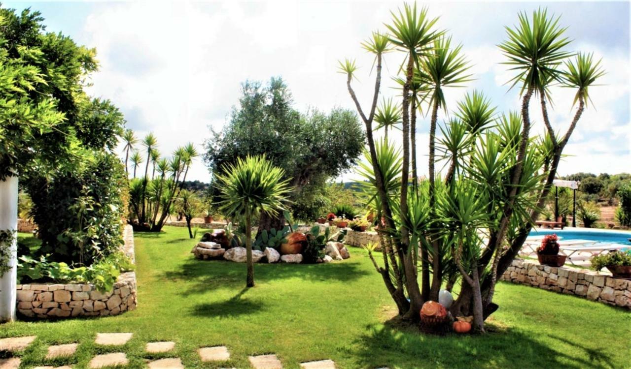 Гостевой дом Trulli Fogliarella Остуни Экстерьер фото